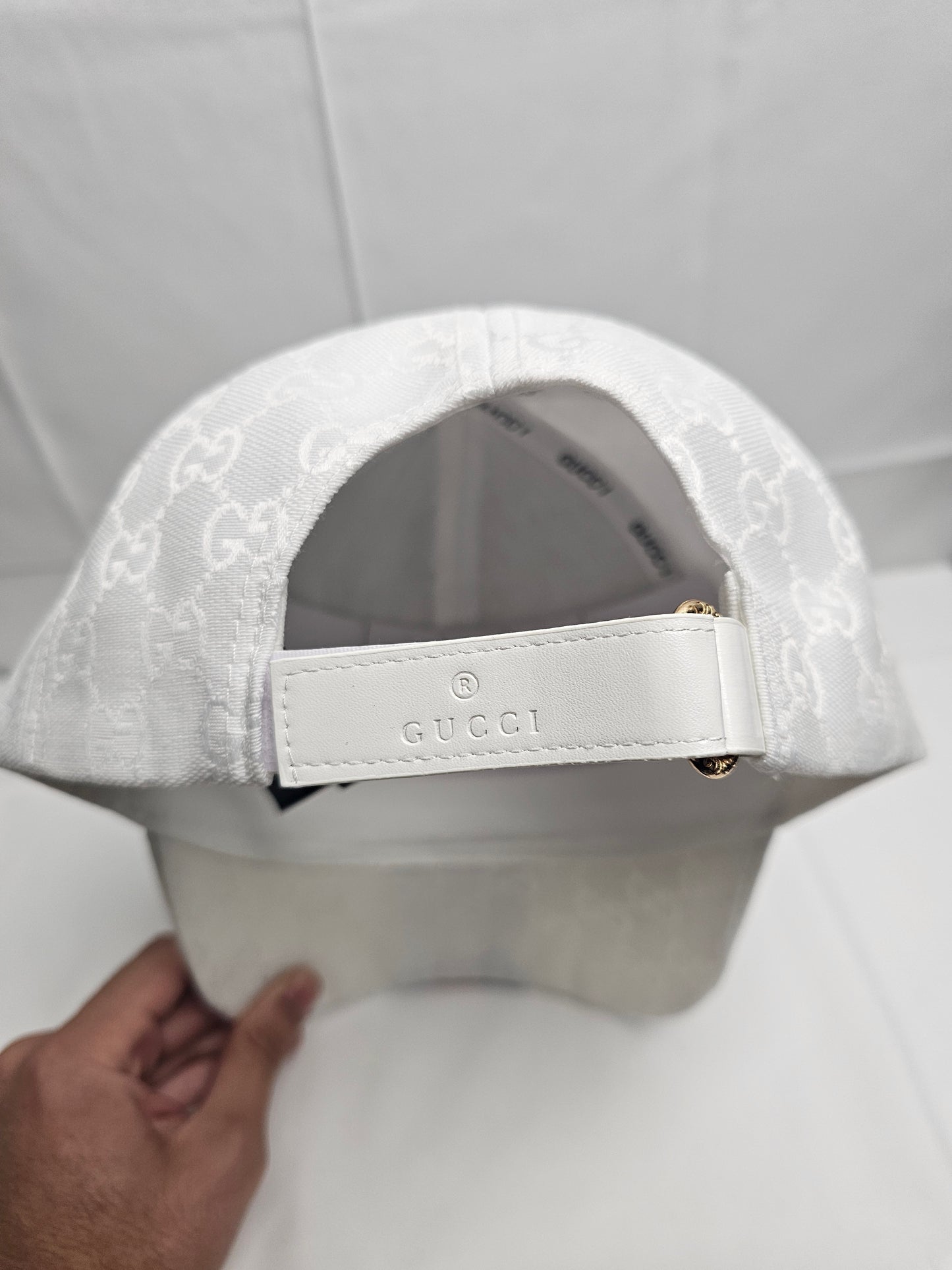 Guc White Striped Hat
