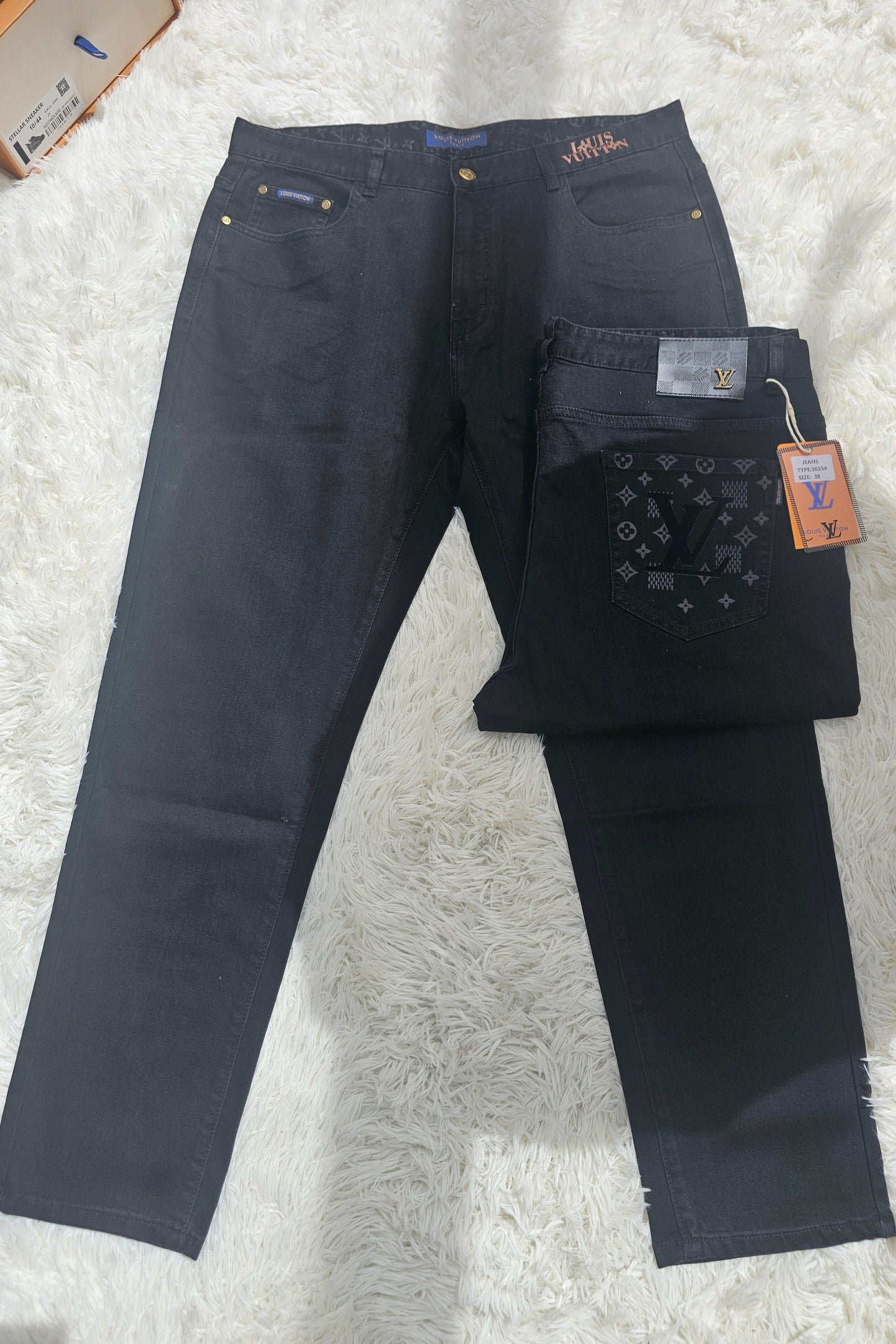 Loui Black Back Logo Jeans
