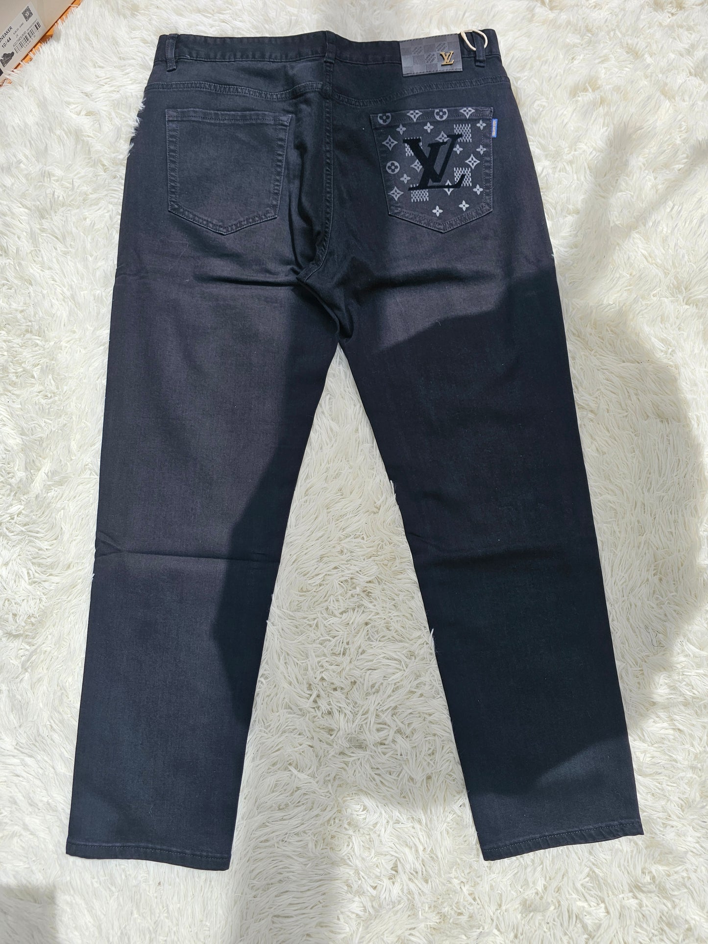 Loui Black Back Logo Jeans
